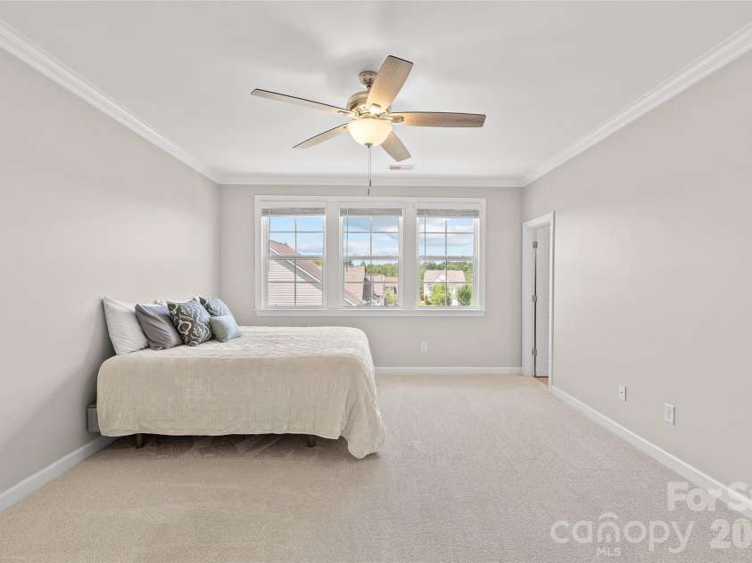 11645 Red Rust Lane, Charlotte, NC 28277.  MLS# CAR4409968, YatesRealty ID 44452. Primary Oversized