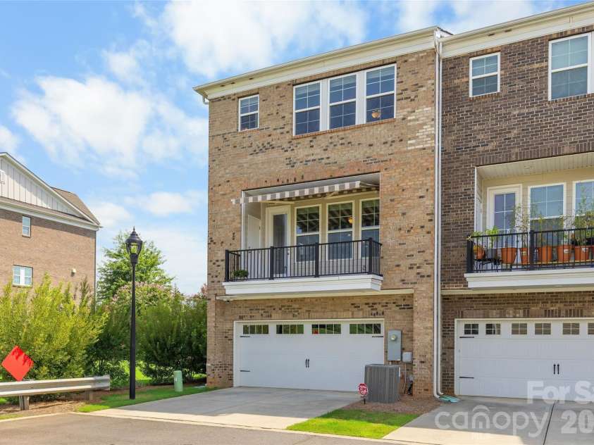 11645 Red Rust Lane, Charlotte, NC 28277.  MLS# CAR4409968, YatesRealty ID 44452. Two Car Garage