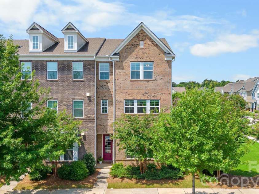 11645 Red Rust Lane, Charlotte, NC 28277.  MLS# CAR4409968, YatesRealty ID 44452. Welcome Home - Rea Farms