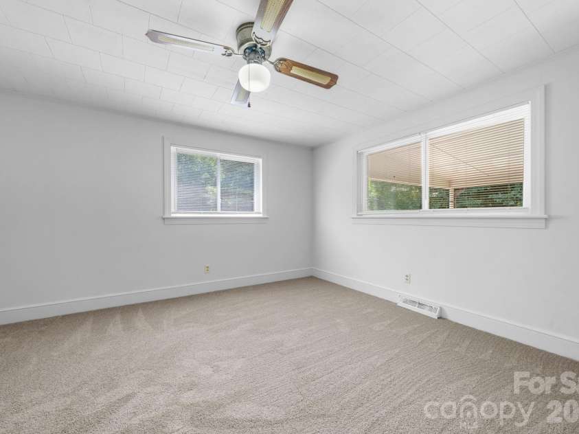 4370 Dynasty Lane, Hudson, NC 28638.  MLS# CAR4413469, YatesRealty ID 44456. 2nd Bedroom