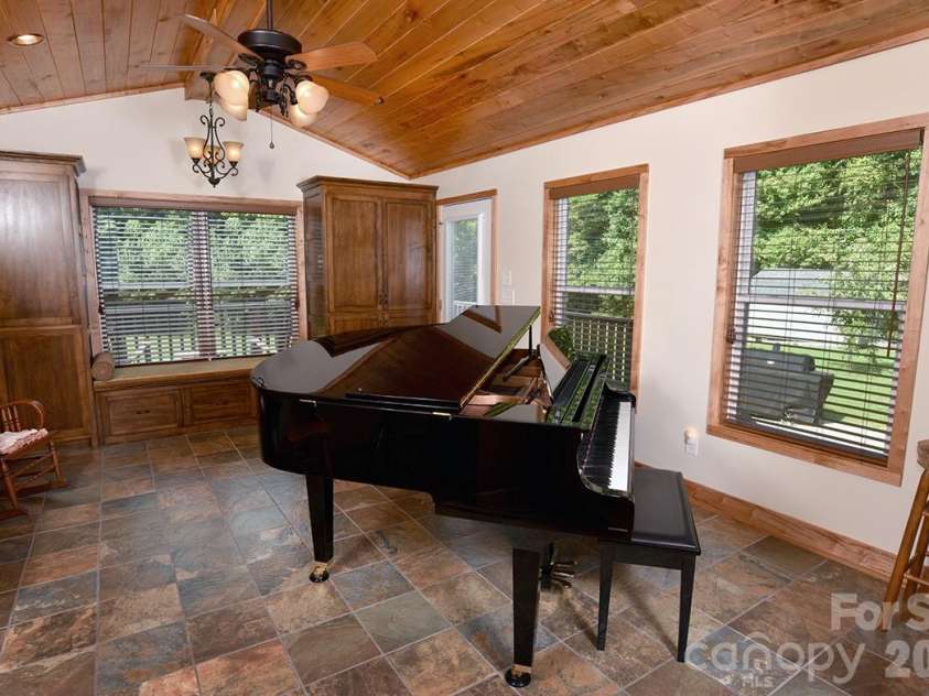 1175 Panhandle Road, Gold Hill, NC 28071.  MLS# CAR4414102, YatesRealty ID 44457. SUNROOM