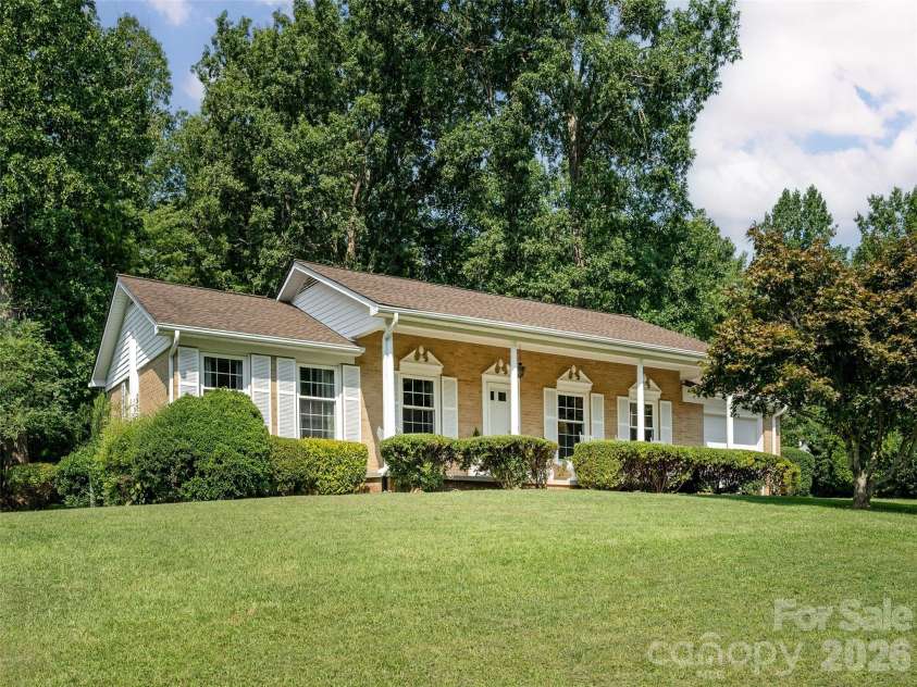 303 Tree Haven Boulevard, Hendersonville, NC 28791.  MLS# CAR4414880, YatesRealty ID 44459. 