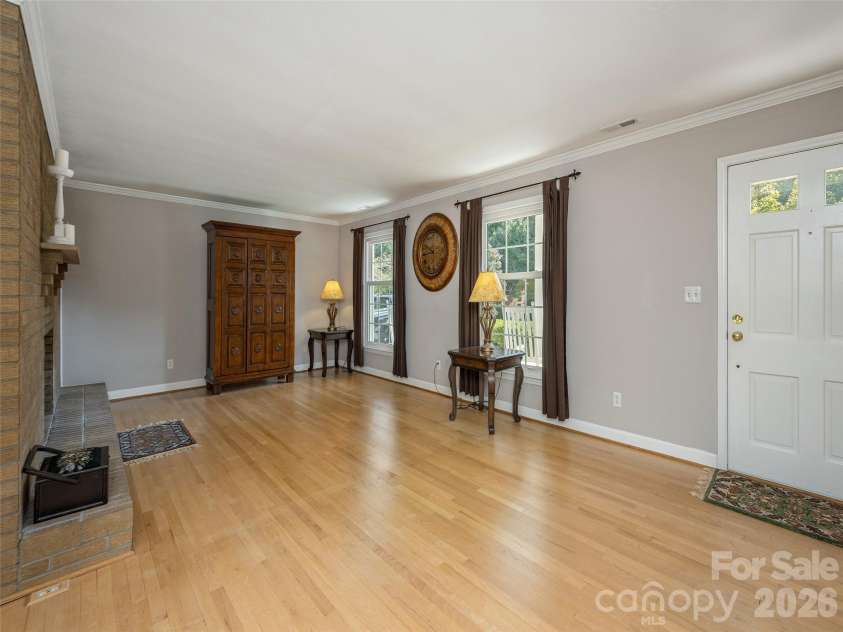 303 Tree Haven Boulevard, Hendersonville, NC 28791.  MLS# CAR4414880, YatesRealty ID 44459. 