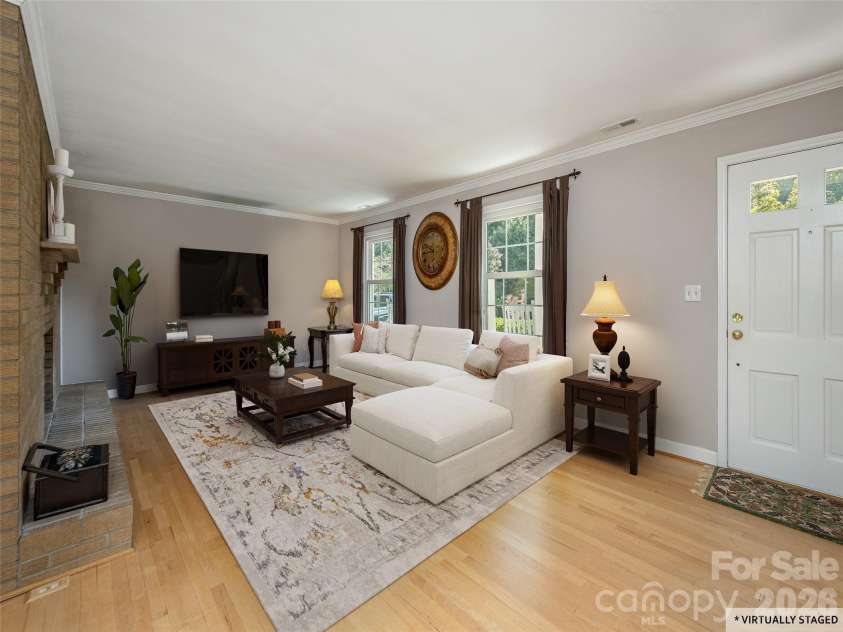 303 Tree Haven Boulevard, Hendersonville, NC 28791.  MLS# CAR4414880, YatesRealty ID 44459. 