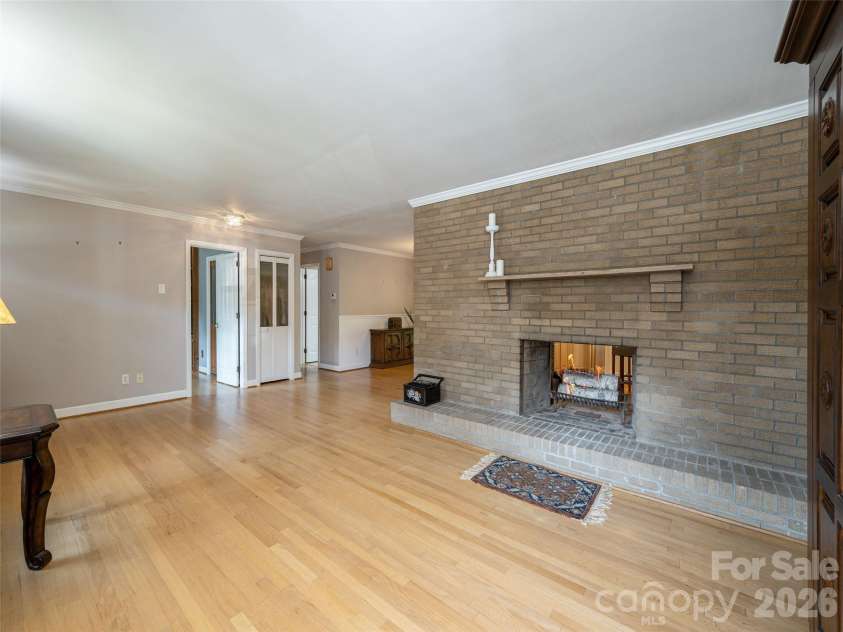 303 Tree Haven Boulevard, Hendersonville, NC 28791.  MLS# CAR4414880, YatesRealty ID 44459. 