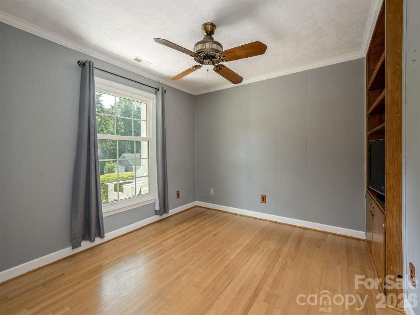 303 Tree Haven Boulevard, Hendersonville, NC 28791.  MLS# CAR4414880, YatesRealty ID 44459. 