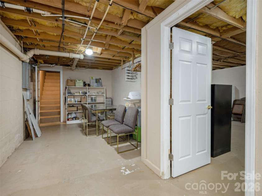 303 Tree Haven Boulevard, Hendersonville, NC 28791.  MLS# CAR4414880, YatesRealty ID 44459. 
