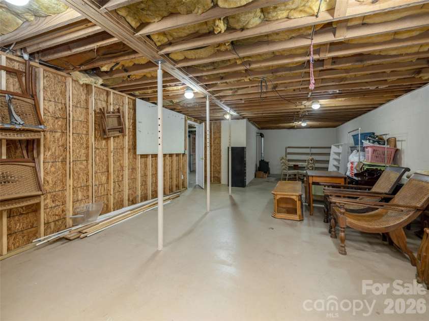 303 Tree Haven Boulevard, Hendersonville, NC 28791.  MLS# CAR4414880, YatesRealty ID 44459. 