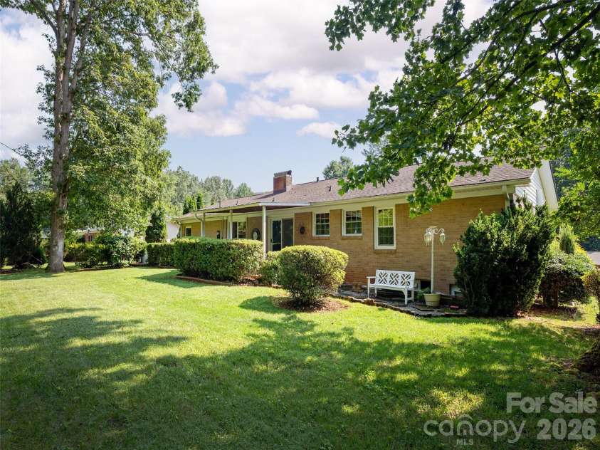 303 Tree Haven Boulevard, Hendersonville, NC 28791.  MLS# CAR4414880, YatesRealty ID 44459. 