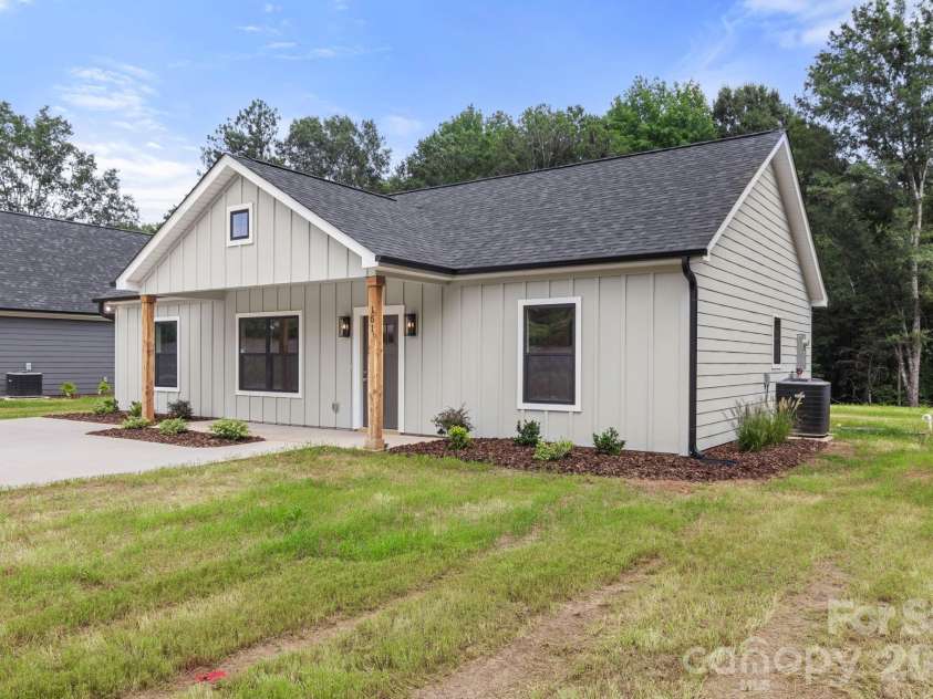 151 McCorkle Street, York, SC 29745.  MLS# CAR4414413, YatesRealty ID 44460. 