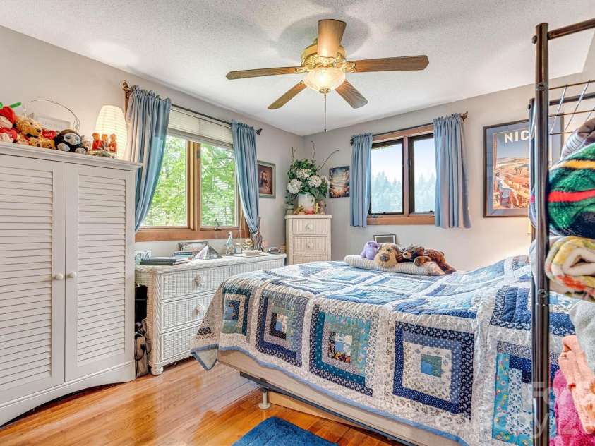 7697 Katherine Drive, Denver, NC 28037.  MLS# CAR4414395, YatesRealty ID 44462. Bedroom