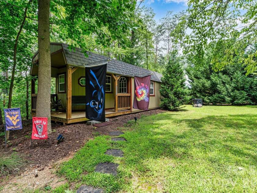 7697 Katherine Drive, Denver, NC 28037.  MLS# CAR4414395, YatesRealty ID 44462. Storage Buildings