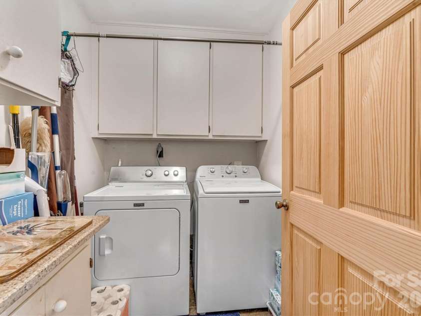 7697 Katherine Drive, Denver, NC 28037.  MLS# CAR4414395, YatesRealty ID 44462. Washer /Dryer