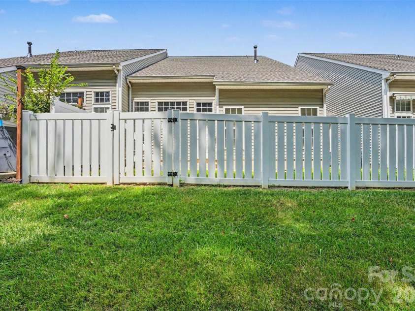 9523 Shumacher Avenue, Concord, NC 28027.  MLS# CAR4414658, YatesRealty ID 44463. 