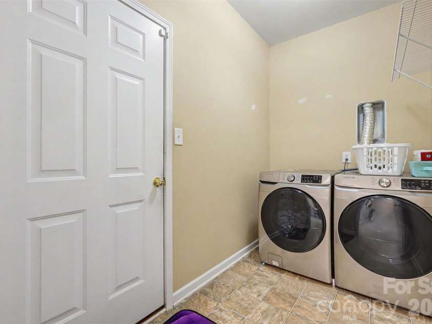 9523 Shumacher Avenue, Concord, NC 28027.  MLS# CAR4414658, YatesRealty ID 44463. 