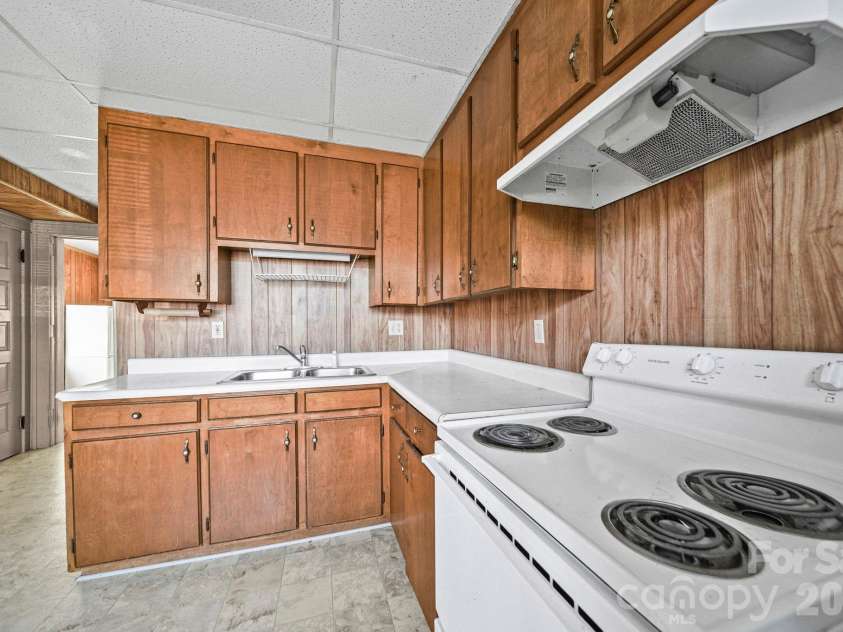 43 Boyden Street, Badin, NC 28009.  MLS# CAR4414860, YatesRealty ID 44464. 
