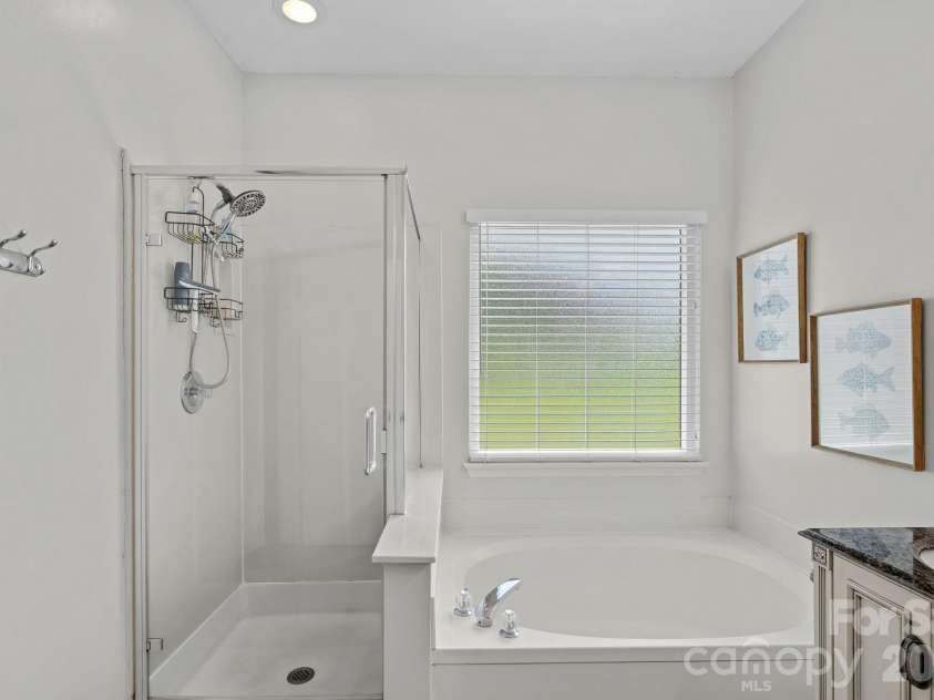 9413 Twin Trail Drive, Huntersville, NC 28078.  MLS# CAR4412850, YatesRealty ID 44465. 