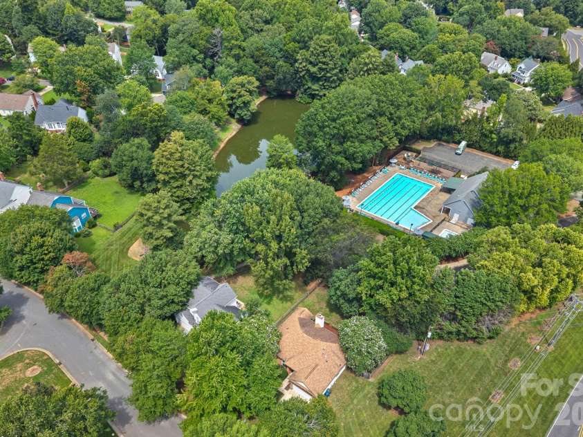 9413 Twin Trail Drive, Huntersville, NC 28078.  MLS# CAR4412850, YatesRealty ID 44465. 
