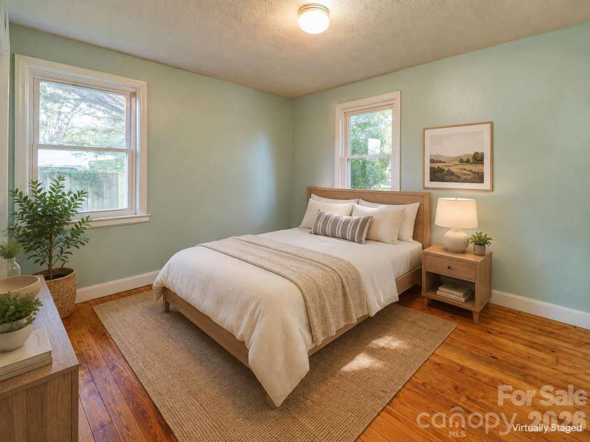 4 La Rue Street, Asheville, NC 28806.  MLS# CAR4414587, YatesRealty ID 44467. Virtually Staged