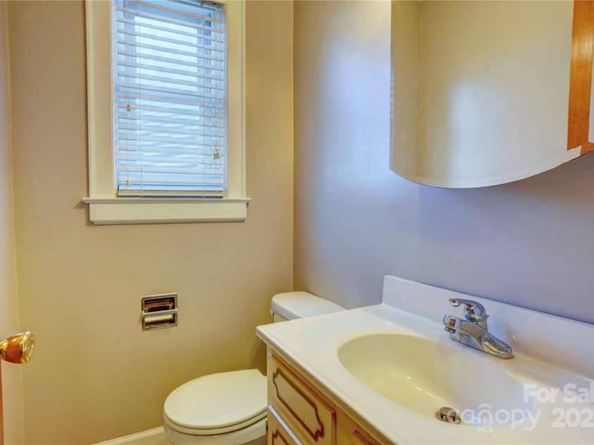 606 Jackson Street, Kannapolis, NC 28083.  MLS# CAR4314447, YatesRealty ID 44467. 