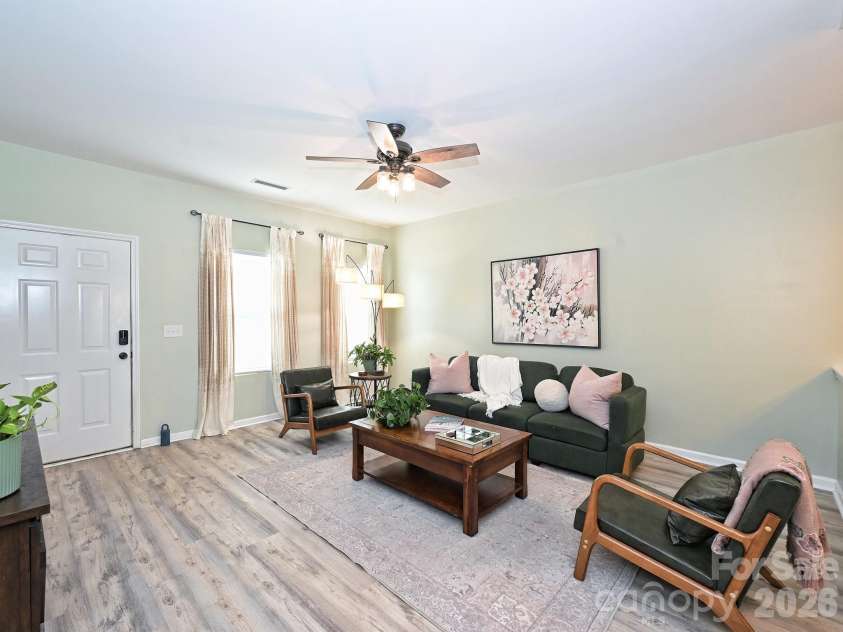 13748 Calloway Glen Drive, Charlotte, NC 28273.  MLS# CAR4414626, YatesRealty ID 44468. 