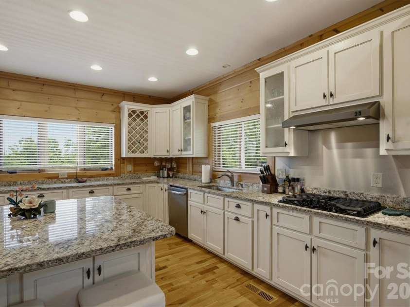 2040 Shannon Drive, Morganton, NC 28655.  MLS# CAR4400250, YatesRealty ID 44470. 