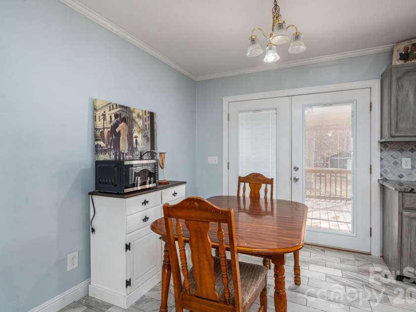 1011 Lester Trail, Iron Station, NC 28080.  MLS# CAR4414828, YatesRealty ID 44471. Dining Area