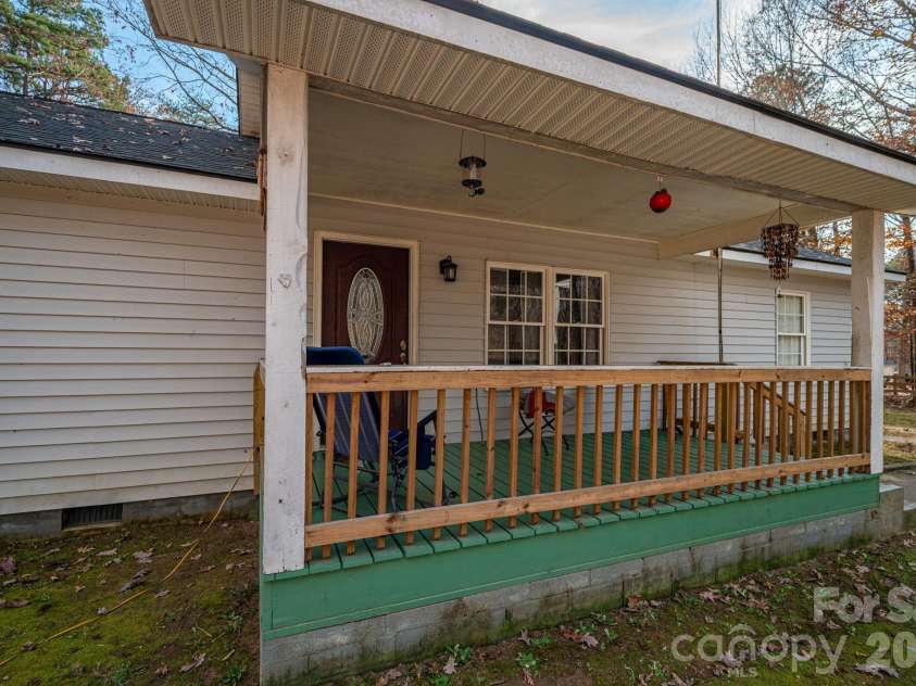 1011 Lester Trail, Iron Station, NC 28080.  MLS# CAR4414828, YatesRealty ID 44471. Front Porch