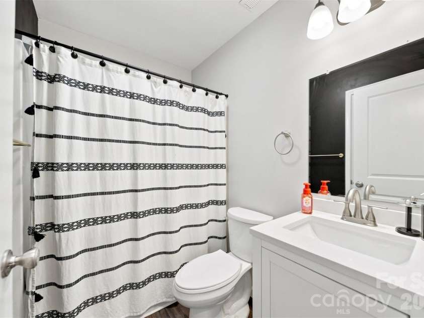 2953 2nd Street Court, Hickory, NC 28601.  MLS# CAR4414067, YatesRealty ID 44473. 