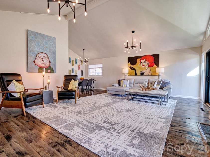 27 Apple Orchard Lane, Lake Wylie, SC 29710.  MLS# CAR4414033, YatesRealty ID 44475. 