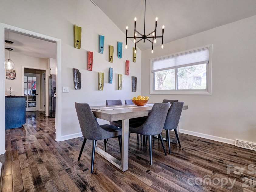 27 Apple Orchard Lane, Lake Wylie, SC 29710.  MLS# CAR4414033, YatesRealty ID 44475. 