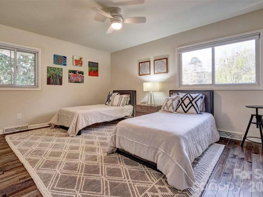 27 Apple Orchard Lane, Lake Wylie, SC 29710.  MLS# CAR4414033, YatesRealty ID 44475. 
