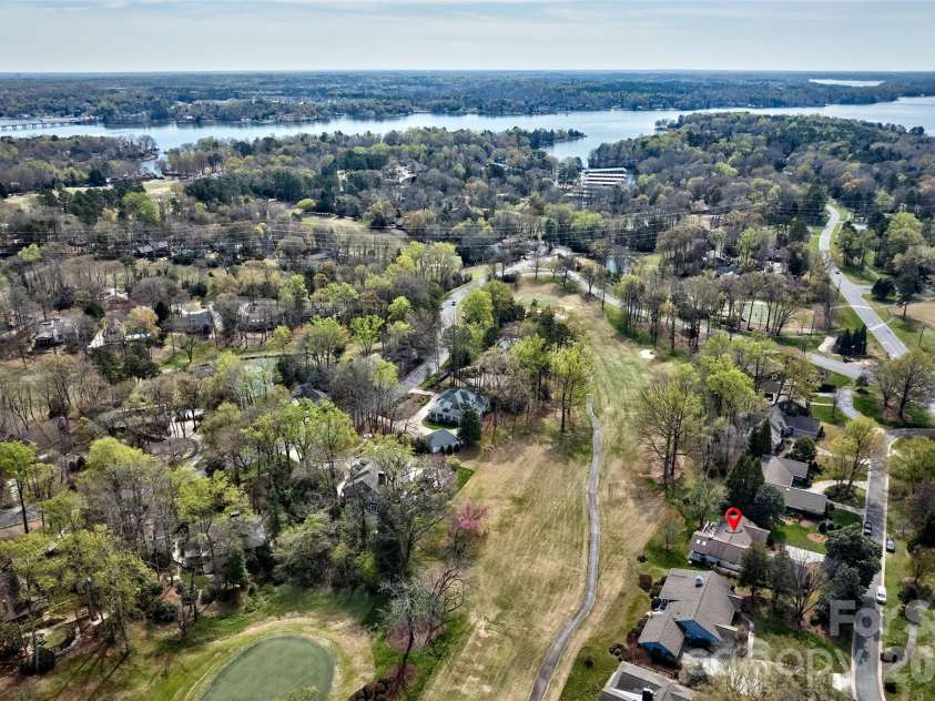 27 Apple Orchard Lane, Lake Wylie, SC 29710.  MLS# CAR4414033, YatesRealty ID 44475. 