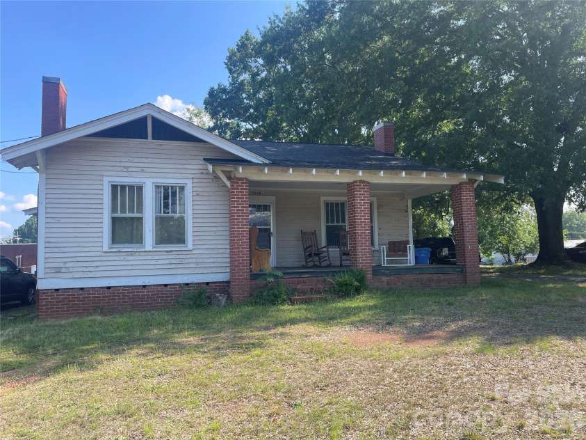 1235 Freeman Avenue, Albemarle, NC 28001.  MLS# CAR4414915, YatesRealty ID 44477. 