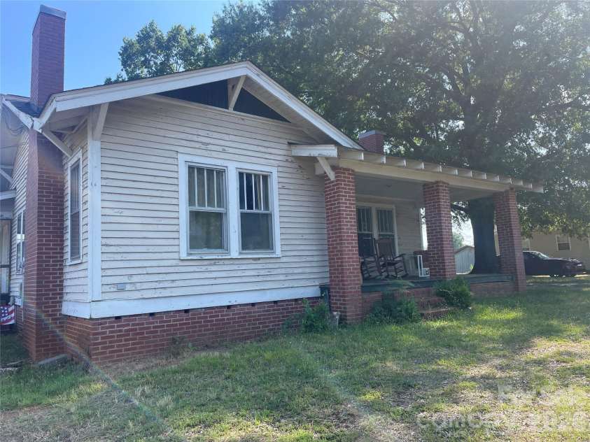 1235 Freeman Avenue, Albemarle, NC 28001.  MLS# CAR4414915, YatesRealty ID 44477. 
