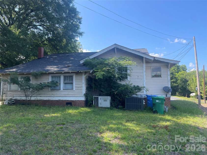 1235 Freeman Avenue, Albemarle, NC 28001.  MLS# CAR4414915, YatesRealty ID 44477. 