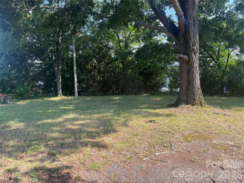 1235 Freeman Avenue, Albemarle, NC 28001.  MLS# CAR4414915, YatesRealty ID 44477. 