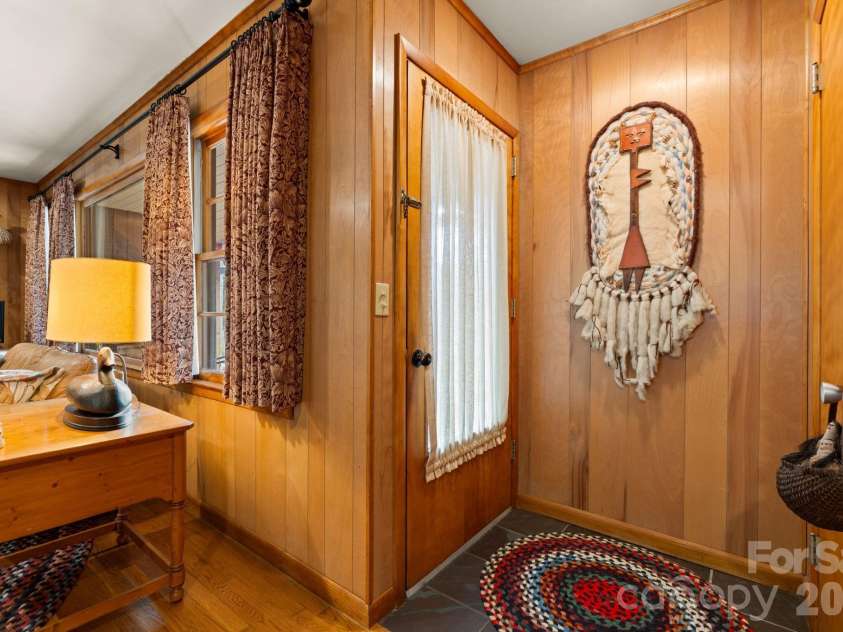 168 Mountain View Drive, Blowing Rock, NC 28605.  MLS# CAR4414895, YatesRealty ID 44479. 