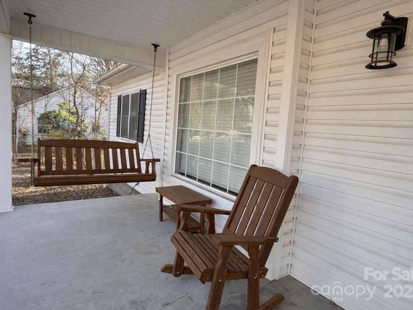 686 Elizabeth Street, Concord, NC 28025.  MLS# CAR4330941, YatesRealty ID 4448. 