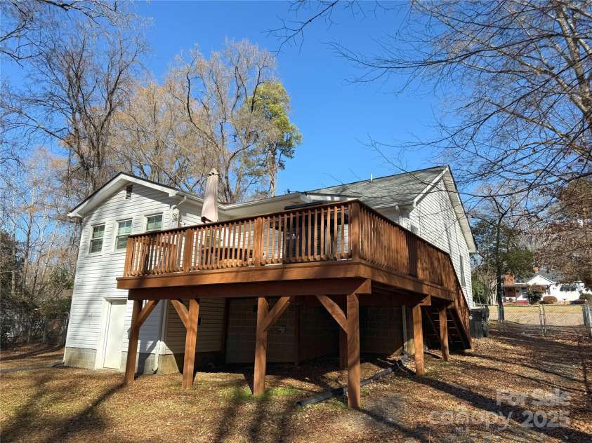 686 Elizabeth Street, Concord, NC 28025.  MLS# CAR4330941, YatesRealty ID 4448. 