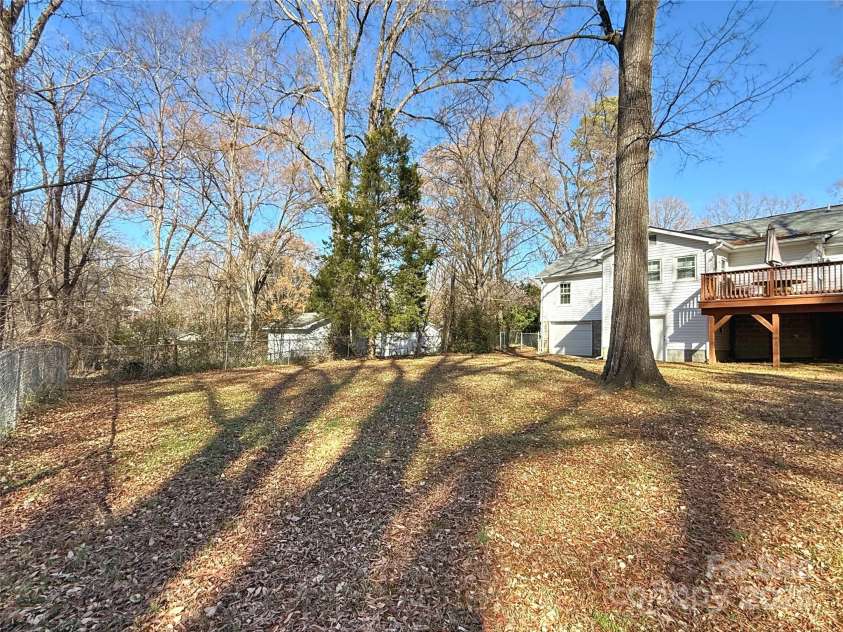 686 Elizabeth Street, Concord, NC 28025.  MLS# CAR4330941, YatesRealty ID 4448. 