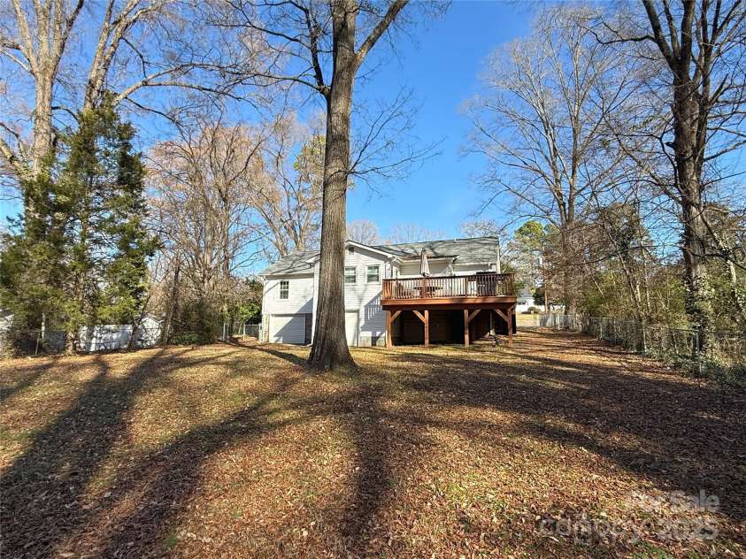686 Elizabeth Street, Concord, NC 28025.  MLS# CAR4330941, YatesRealty ID 4448. 