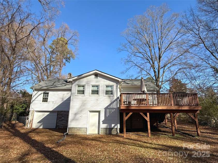 686 Elizabeth Street, Concord, NC 28025.  MLS# CAR4330941, YatesRealty ID 4448. 