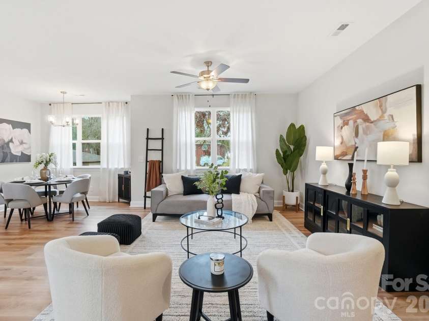 8927 Sharonbrook Drive, Charlotte, NC 28210.  MLS# CAR4326246, YatesRealty ID 4448. 