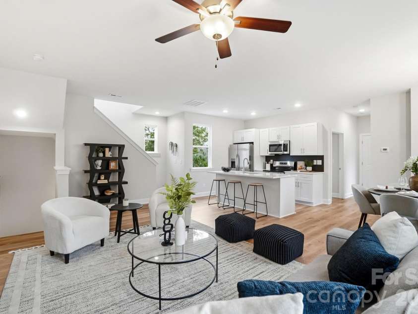 8927 Sharonbrook Drive, Charlotte, NC 28210.  MLS# CAR4326246, YatesRealty ID 4448. 