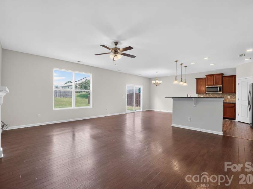 2003 Verde Creek Road, Charlotte, NC 28214.  MLS# CAR4414903, YatesRealty ID 44480. 