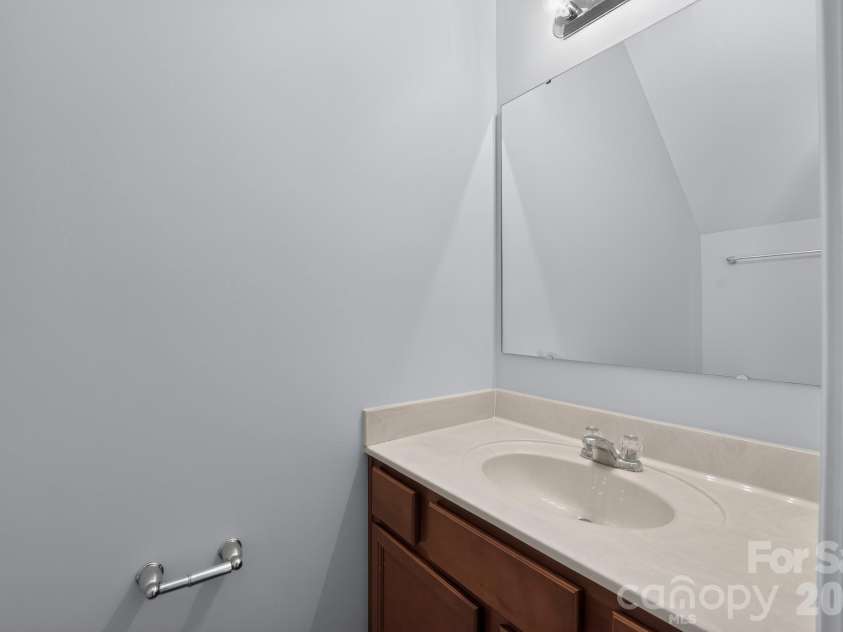 2003 Verde Creek Road, Charlotte, NC 28214.  MLS# CAR4414903, YatesRealty ID 44480. 