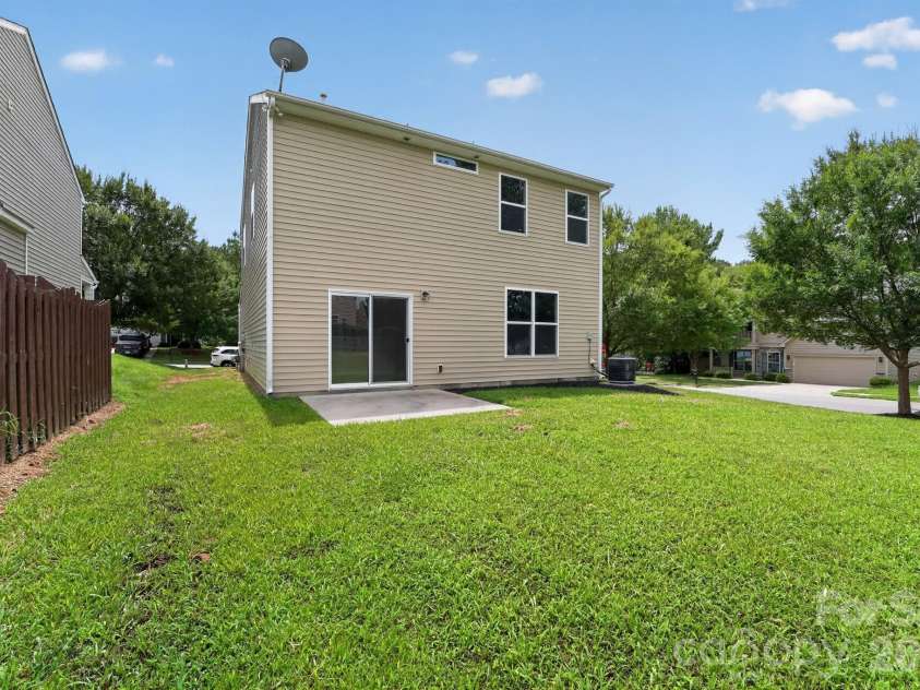 2003 Verde Creek Road, Charlotte, NC 28214.  MLS# CAR4414903, YatesRealty ID 44480. 