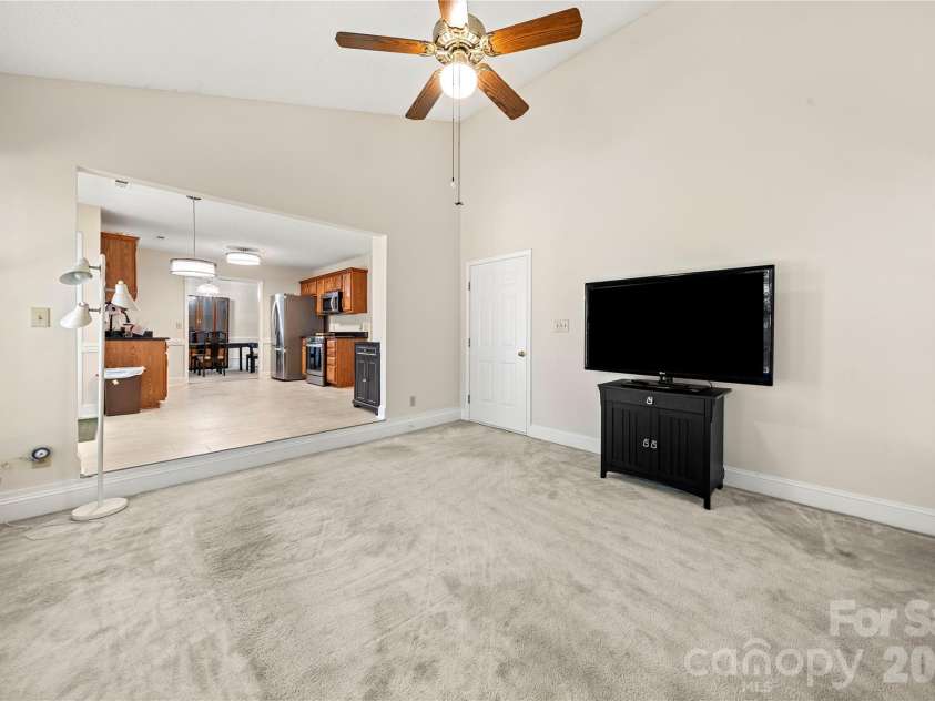 2708 Kirkholm Drive, Matthews, NC 28105.  MLS# CAR4413640, YatesRealty ID 44482. 