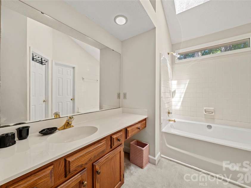 2708 Kirkholm Drive, Matthews, NC 28105.  MLS# CAR4413640, YatesRealty ID 44482. 